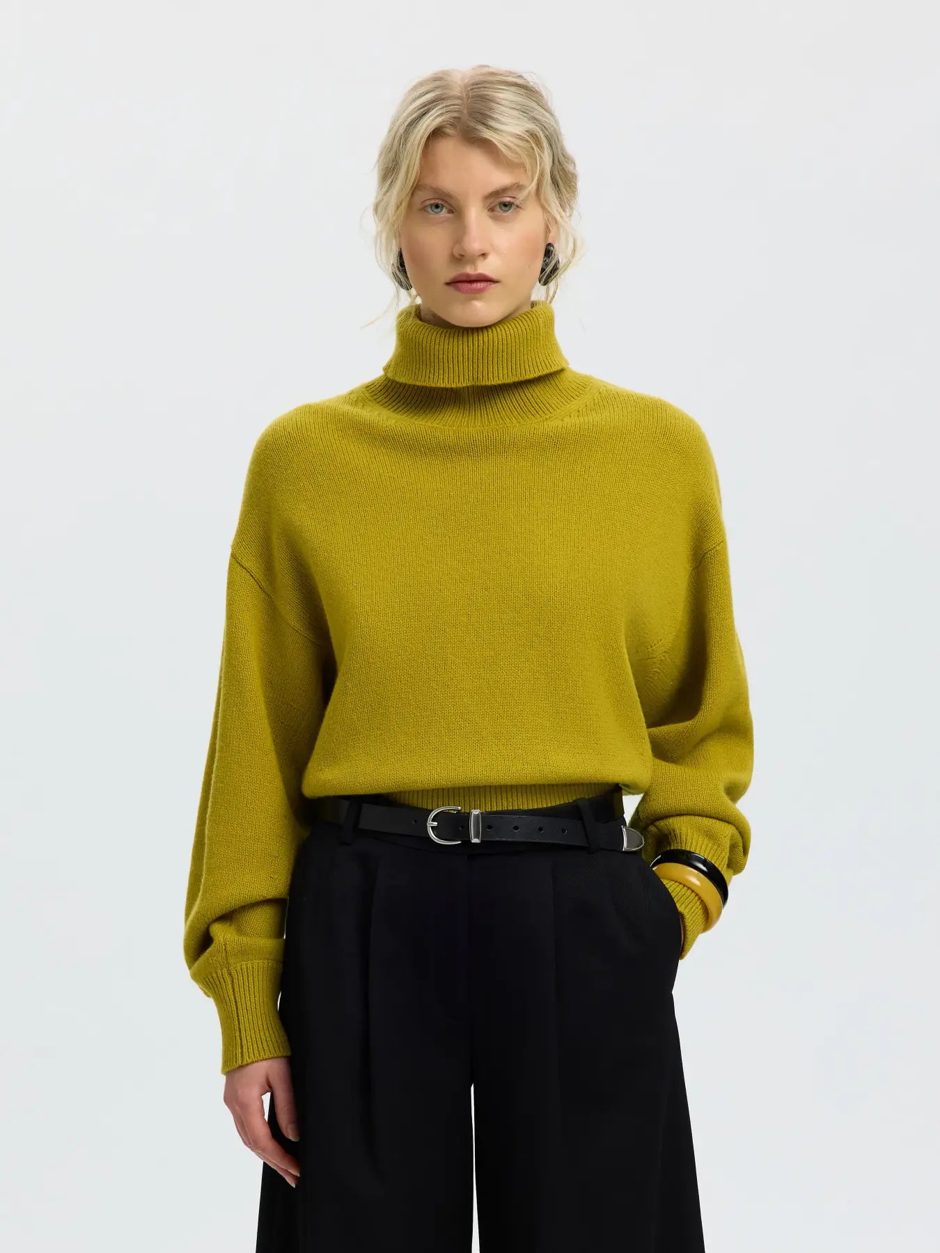 Selected Ellie Knit Roll Neck - Avocado Oil