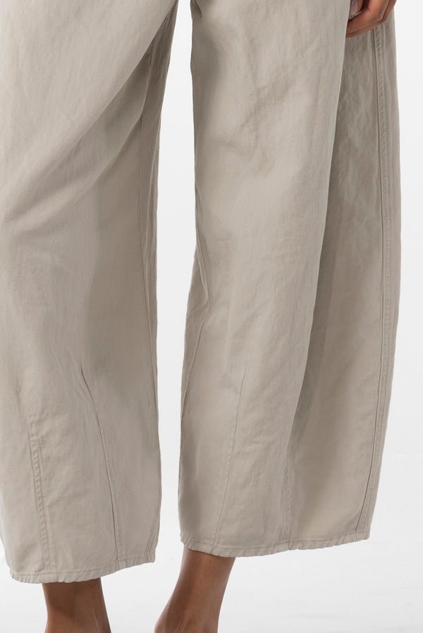 picture of Oska 630 Linen Trousers - Nettle - Number Two - womens - fashion - clothing - Oska 3