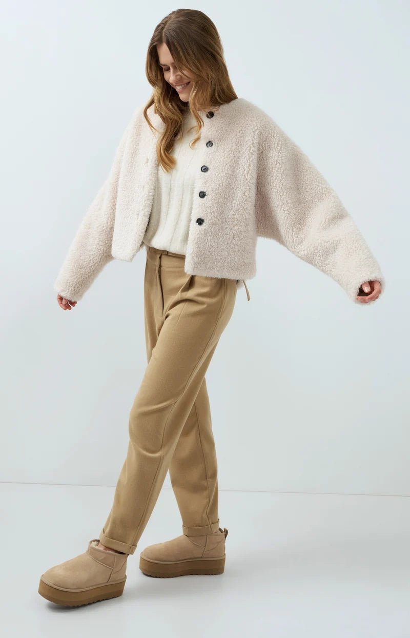 picture of Yaya Oversized Short Faux Fur Jacket - Bleached Sand Beige - Number Two - womens - fashion - clothing - Yaya 8