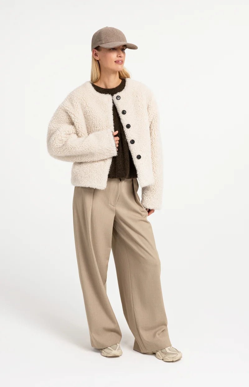 picture of Yaya Oversized Short Faux Fur Jacket - Bleached Sand Beige - Number Two - womens - fashion - clothing - Yaya 7