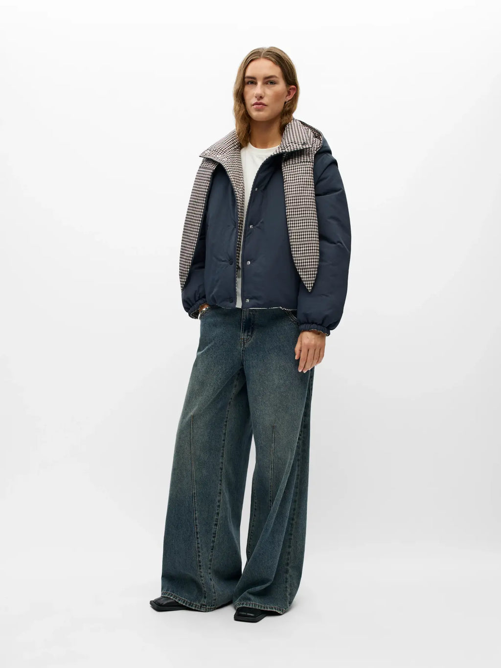 picture of Object TIMA Short Reversible Jacket - Raven/Macademia - Number Two - womens - fashion - clothing - Object 3