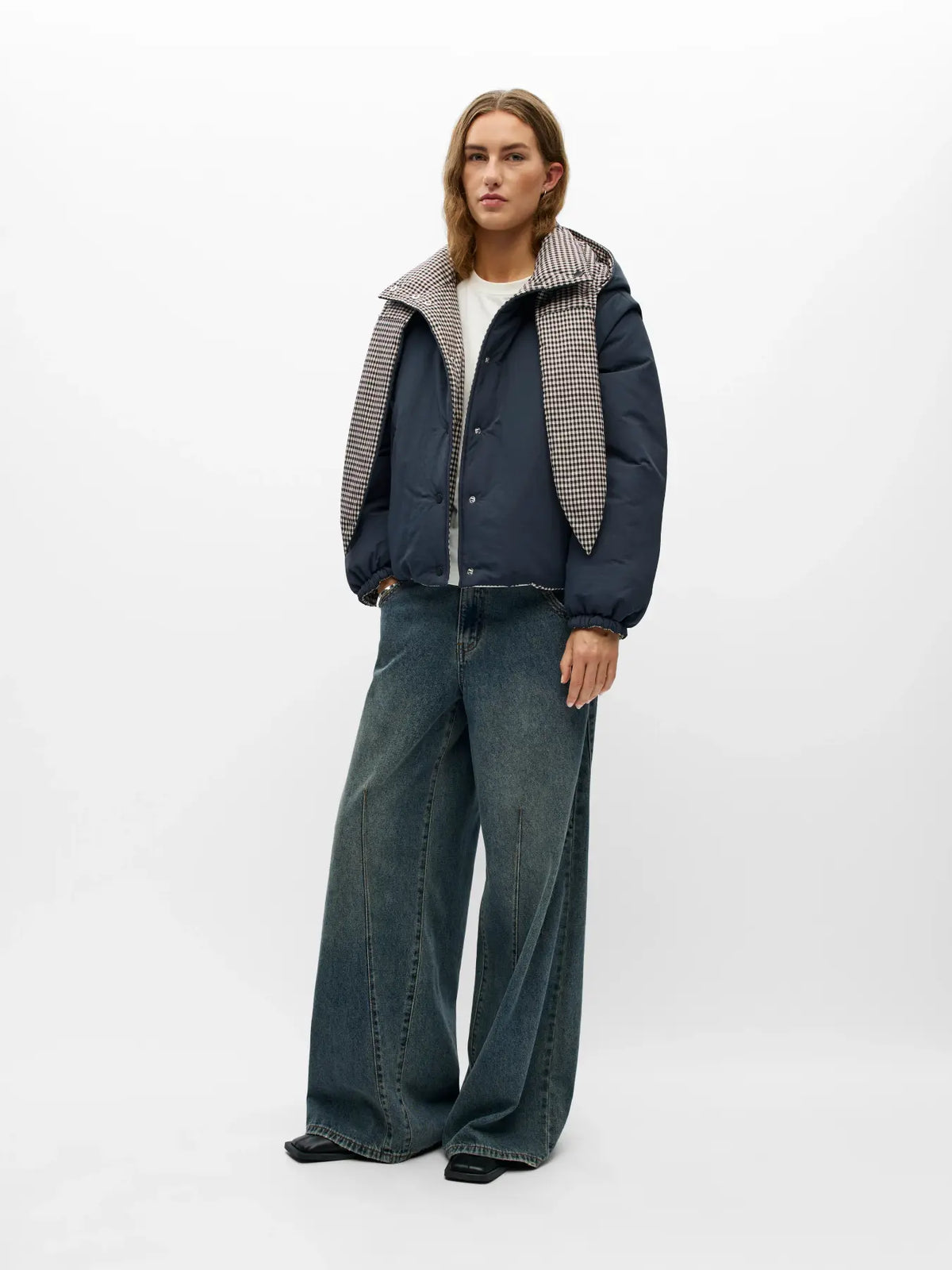picture of Object TIMA Short Reversible Jacket - Raven/Macademia - Number Two - womens - fashion - clothing - Object 3