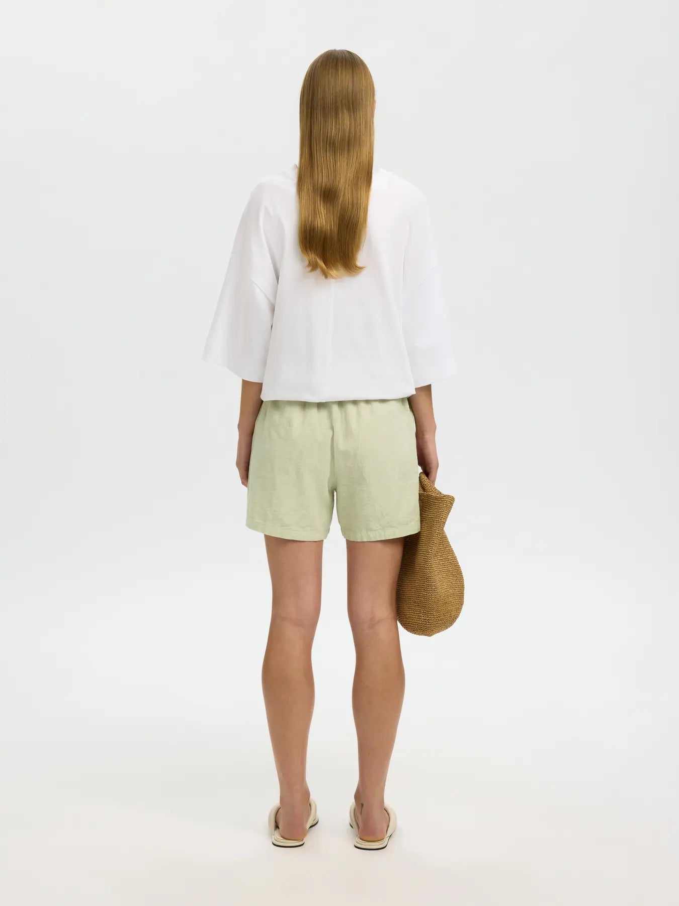 picture of Selected Luisa Linen Blend Shorts - Lint - Number Two - womens - fashion - clothing - Selected Femme 4
